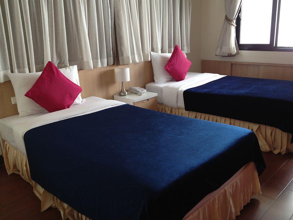 Lido Millennium Hotel Bangkok Buitenkant foto